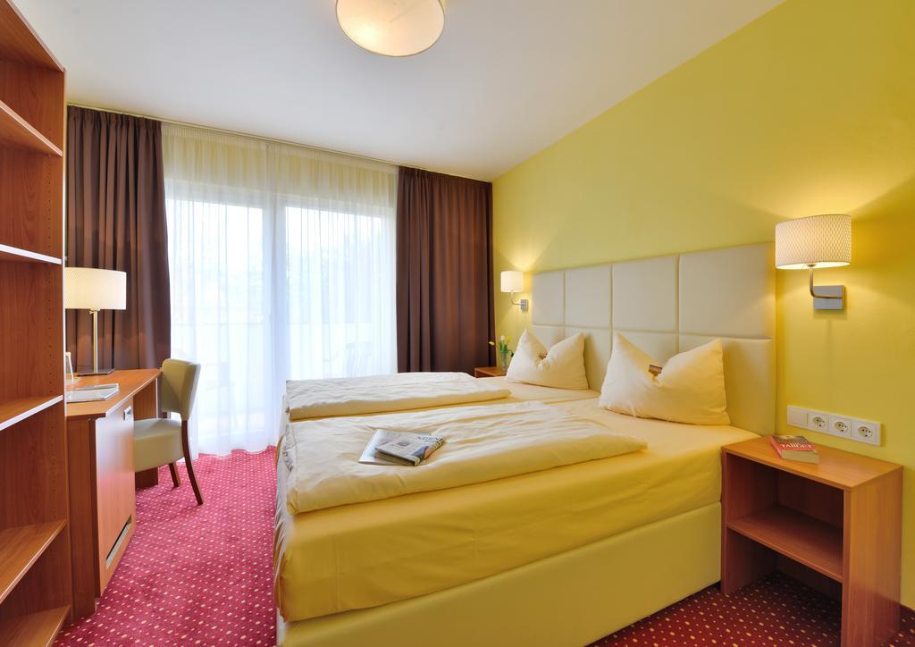 Burghotel Stammhaus Nuremberg Exterior photo